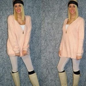 🔴Let's snuggle Baluch pink fuzzy sweater